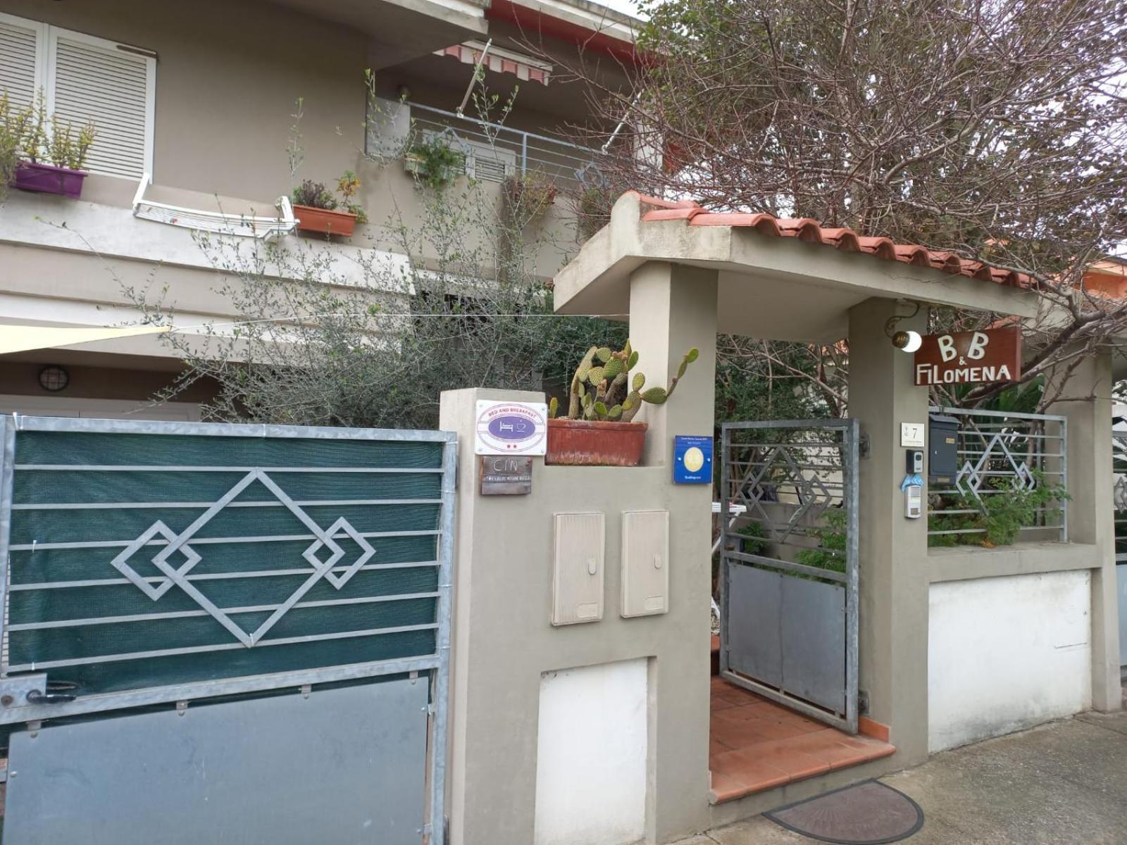 B&B Filomena Santa Giusta Extérieur photo