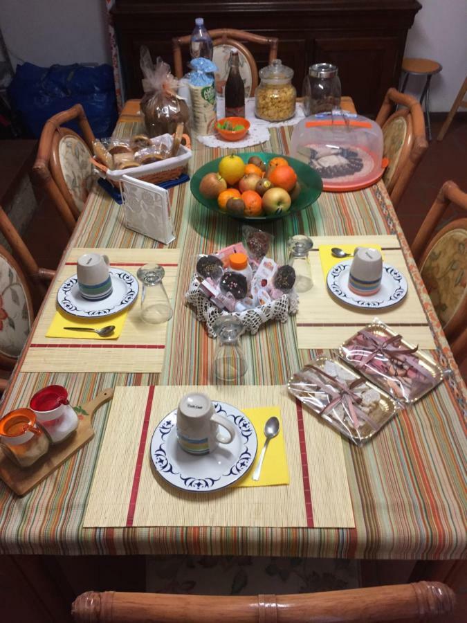 B&B Filomena Santa Giusta Extérieur photo